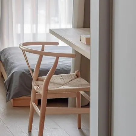 Cozy Japanese Oasis With Balcony, Gramophone, Netflix Apartamento *