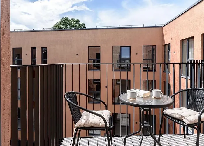 Cozy Japanese Oasis With Balcony, Gramophone, Netflix * Vilnius