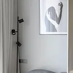 Apartment Cozy Japanese Oasis With Balcony, Gramophone, Netflix *