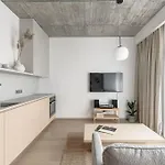 Cozy Japanese Oasis With Balcony, Gramophone, Netflix Apartment Vilnius