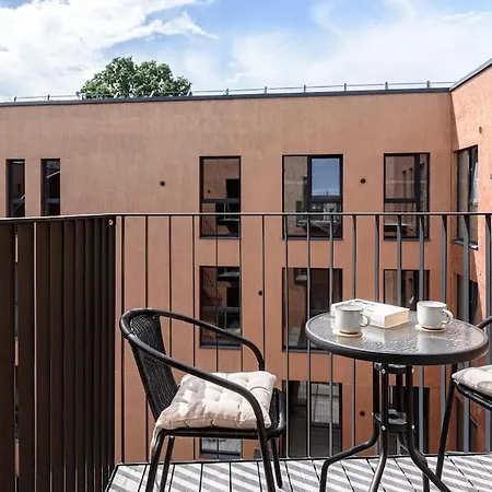 Cozy Japanese Oasis With Balcony, Gramophone, Netflix * Vilnius